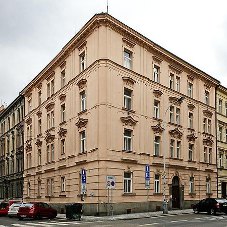 Luxury Center Apt. Charles Bridge Walking Distance プラハ エクステリア 写真