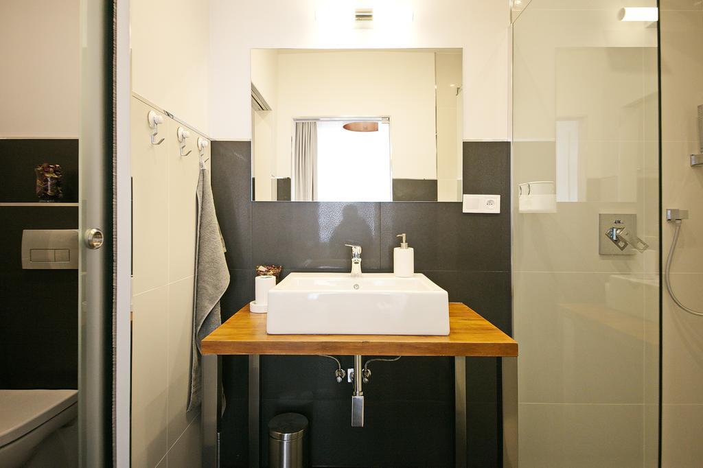 Luxury Center Apt. Charles Bridge Walking Distance プラハ エクステリア 写真